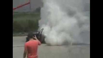 Bmw m3 drift+burnout.