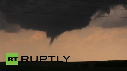 Образуване на голямо торнадо в Тексас