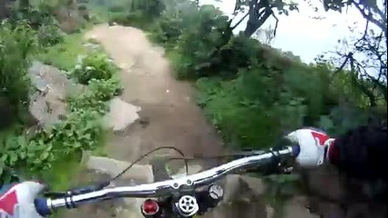 Това е по страшно и от влакчетата на ужасите Xd