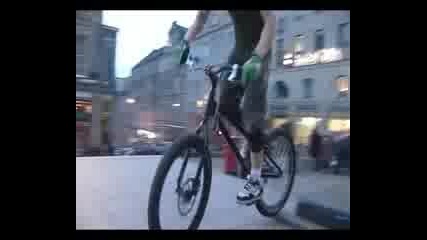 Луд На Колело - Danny Macaskill - Next level street trials