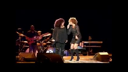 Whitney Houston feat.chaka Khan - Tell Me Something Good (prince Concert)
