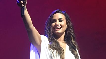 Demi Lovato - Skyscraper ( Future Now Tour_8/18/16 San Jose Ca)