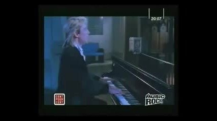 High - David Hallyday(превод)