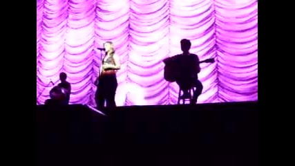 Kelly Clarkson Be Still Live Adelaide March 2008 