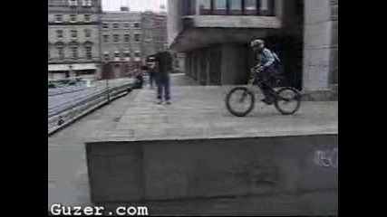 Скок на колело в метрото