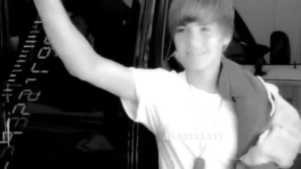 [hd] Justin Bieber - Mtv Behind The Scenes Funny Justin needs a... Razor!! xd