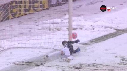 Прекрасният рефлекс на Иван Дюлгеров срещу Локомотив София