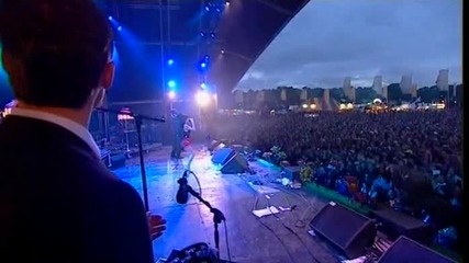 Amy Winehouse - Back To Black (live Glastonbury 2007)