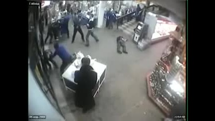Бой в супермаркет в Русия