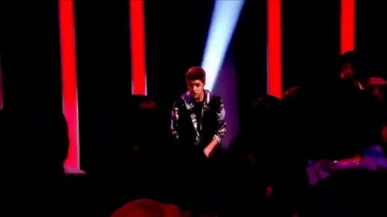 Justin Bieber - Boyfriend (live on Alan Carr Show 2012)