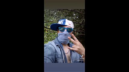 Vid_20560728_061806_581.mp4