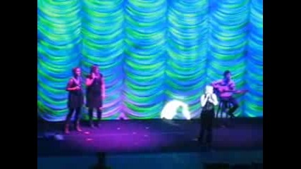 Kelly Clarkson Beautiful Disaster Live Hammersmith Apollo London March 2008 