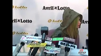 Avril interview in China (27 April 2011)[1]