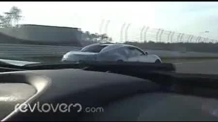 Bugatti Veyron vs Mclaren Slr - гонки до дупка