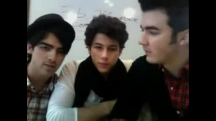Yo Nice Face Lets Go To Dinner - Joe Jonas xd