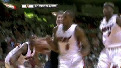 Block of the Night - Dwyane Wade 