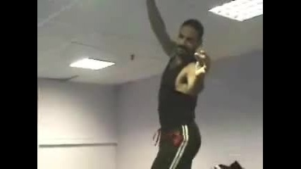 Tito belly tance 