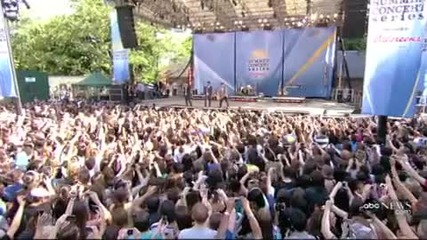 Jonas Brothers - Please Be Mine [превод на български]