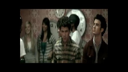 Jonas Brothers - Paranoid