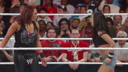 The Funkadactyls vs A J Lee & Tamina - Wwe Raw 17/3/14