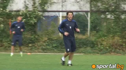 Нито един холандец не тренира с Левски