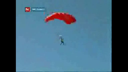 Неуспешен скок с парашут от висока сграда