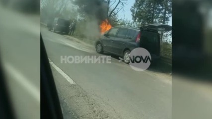 Кола пламна на Околовръстното шосе на София