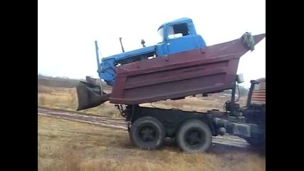 Този самосвал все едно изсипа картофи!