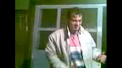 антон играе на йохан и компания