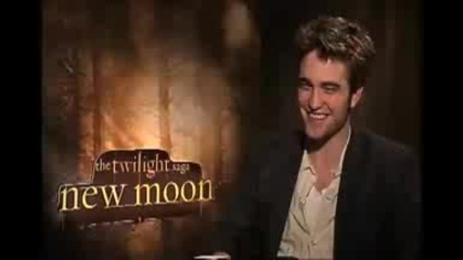 Robert Pattinson on New Moon & Eclipse :) 