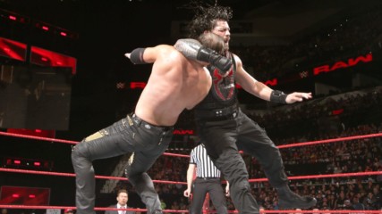 Roman Reigns vs. The Miztourage - 1-on-2 Handicap Match: Raw, Jan. 15, 2018