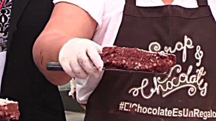 НАЙ-ГОЛЕМИЯТ ШОКОЛАД В СВЕТА: С 1 тон какао и 20 кг ядки