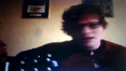 Ed Sheeran пее Moments на One Direction на живо - ustream - 21/05/12