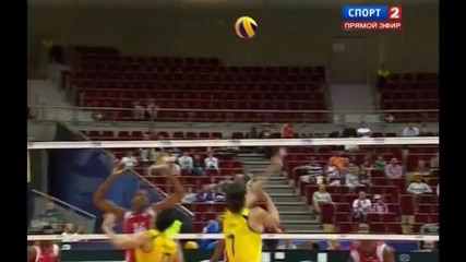 Wilfredo Leon huge block