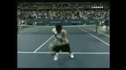 Novak Djokovic Имитира Maria Sharapova и Rafael Nadal (много смях) .flv 
