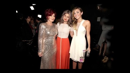 Miley at the People Choice Awards 2012!