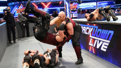 The Bludgeon Brothers send a message to The New Day: SmackDown LIVE, Aug. 14, 2018