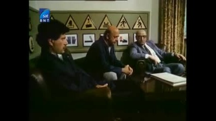 Българският сериал Дом за нашите деца, Сезон 2 - Време за път (1987), 1 серия - В един понеделник[3]