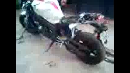 Yamaha R1 2007 Без Ауспуси :)