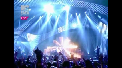 Адам Ламбърт и Куин - Европейски музикални награди на Mtv 2011