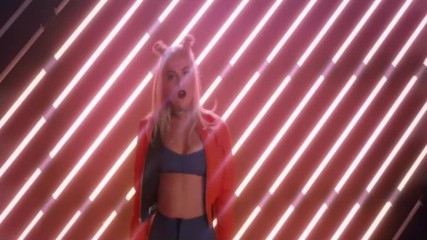 Bebe Rexha - No Broken Hearts ft. Nicki Minaj Official Music Video