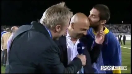 Луд вратар празнува първенство :d