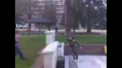 Видео000.3gp