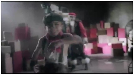 Justin Bieber - Santa Claus Is Coming To Town ( Official Video )