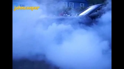 Зверски Burnout с Москвич Святогор