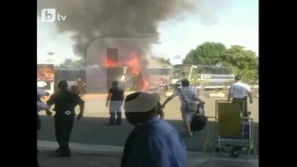 Ексклузивни кадри секунди след взрива на автобуса на бургаското летище