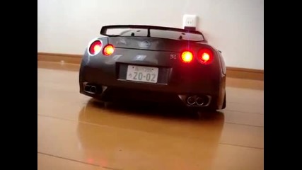 Rc hpi E10 chassis + Tamiya Nissan R35 Gt-r body