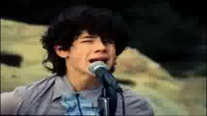 Jonas Brothers - Hold On