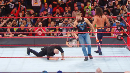 What you didn't see after Raw went off the air: WWE.com Exclusive, March 18, 2019