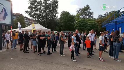 Опашки за билети преди България - Литва